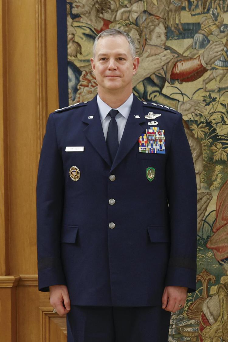Il generale Alexus G. Grynkewich, comandante del Comando Supremo Alleato in Europa (Ipa)