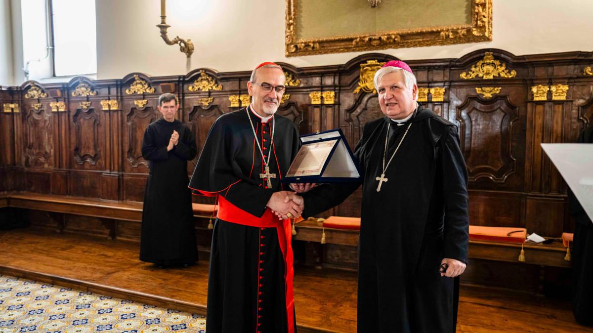 https://www.adnkronos.com/resources/02a7-2112b45780d4-d5d1628ff0c8-1000/format/huge/foto_consegna.jpeg