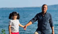 Kamal Uddin con la figlia - Facebook 