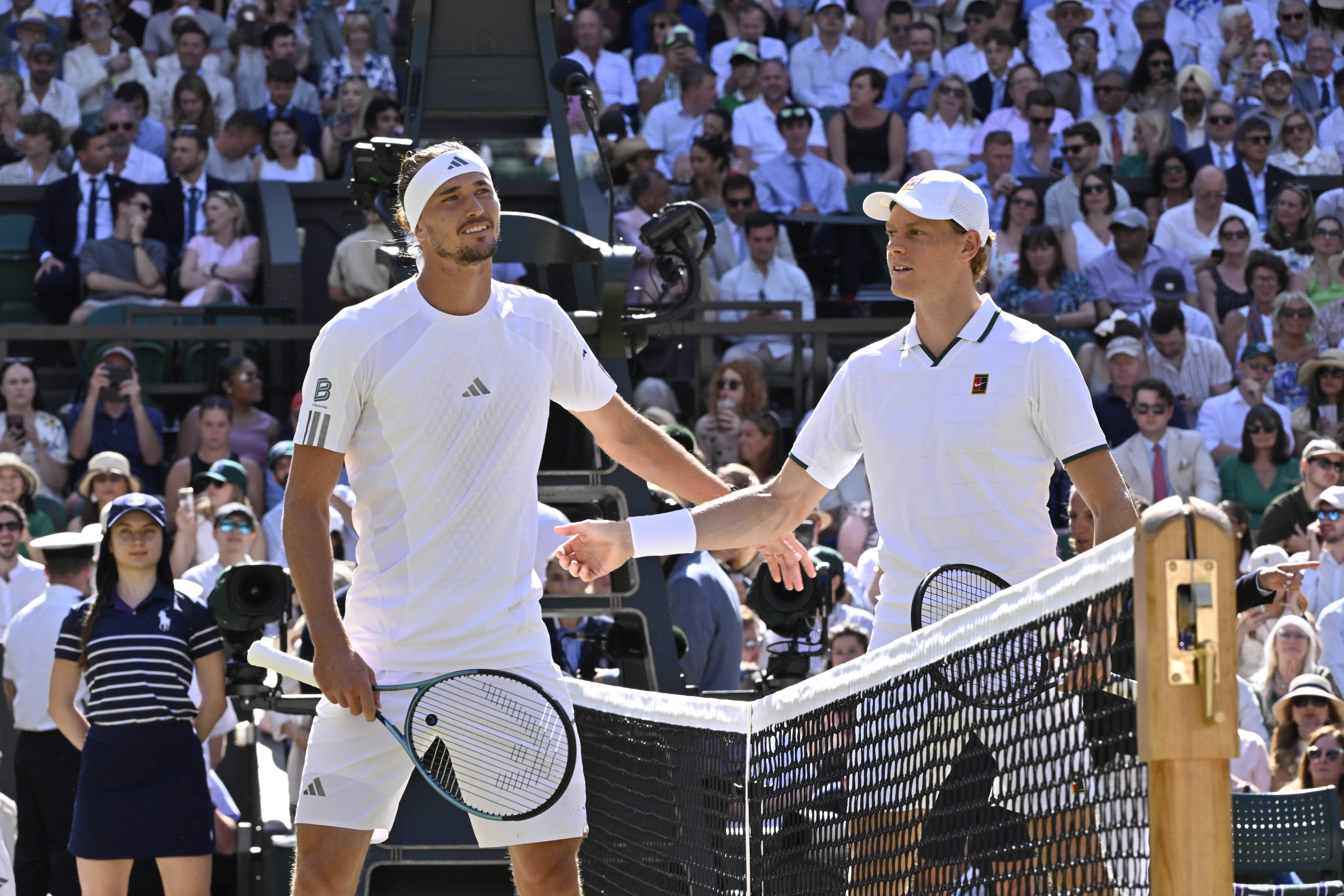 Zverev scherza con Sinner: "Non mi sei simpatico, vinci sempre". E Jannik: "So che vuoi diventare numero uno..."