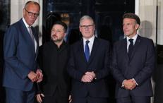 Friedrich Merz, Volodymyr Zelensky, Keir Starmer ed Emmanuel Macron  - Ipa
