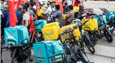 Caldo, domani i rider di Milano in sciopero: 
