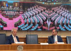 Il sottosegretario alla Salute Marcello Gemmato e Alessandro Pizzoccaro, presidente di Guna,