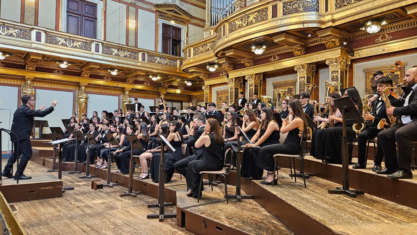 Musica, all'Orchestra Giovanile di Laureana di Borrello il 'Platinum Award' ﻿