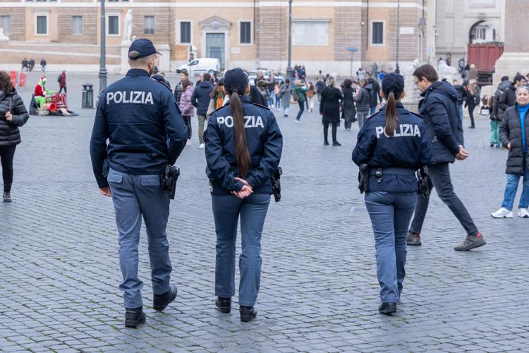Polizia a Roma - (Ipa)