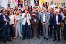 Schlein e i leader del centrosinistra al presidio  convocato da +Europa contro il 'Melonellum' - Ipa