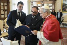 I capitani reggenti della Repubblica di San Marino, Matteo Rossi  e Lorenzo Bugli, ricevuti in udienza privata da papa Leone XIV. - Fotogramma/Ipa