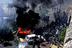 Scontri del G8 di Genova nel 2001 - Fotogramma
