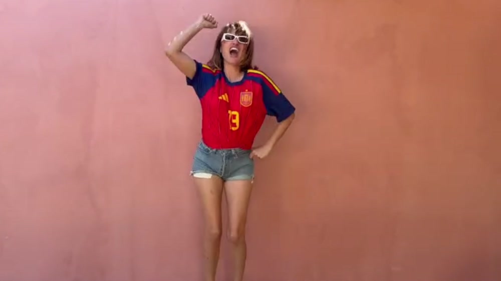 Mondiali, il ballo scatenato di Penelope Cruz per la vittoria della Spagna