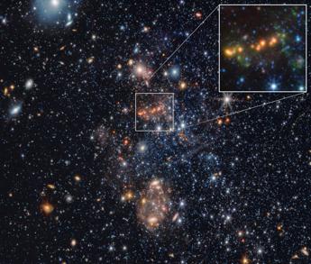 Il James Webb svela le fabbriche di polvere cosmica nell'Universo primordiale