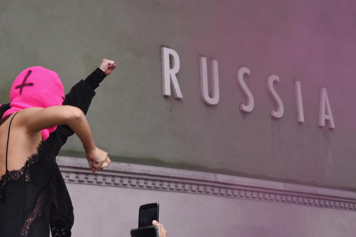 https://www.adnkronos.com/resources/02a7-21284ec98124-97e330b2d133-1000/format/huge/russia_biennale.jpeg