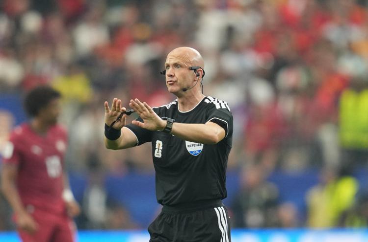 L'arbitro Anthony Taylor - Ipa