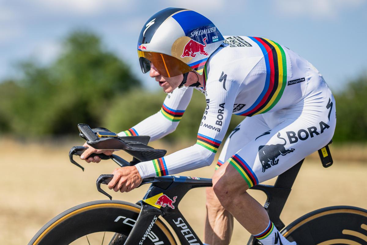 https://www.adnkronos.com/resources/02a7-21288c4fd9b4-3204308d10bb-1000/format/huge/evenepoel.jpeg