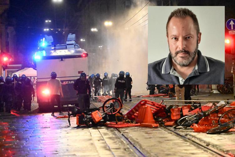 Gli scontri di Bologna e Luca Calabrese - Ipa/Fotogramma