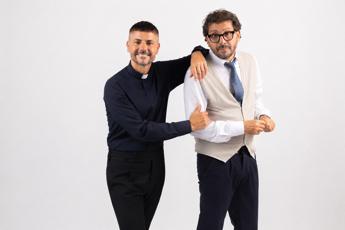Palcoscenico del Teatro Politeama con luci e scenografia, allestimento per nuovo spettacolo teatrale