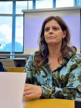 Caso Salis, sui social critiche da 8 utenti su 10 dopo condanna tribunale, impazzano i commenti tra scherno e rabbia