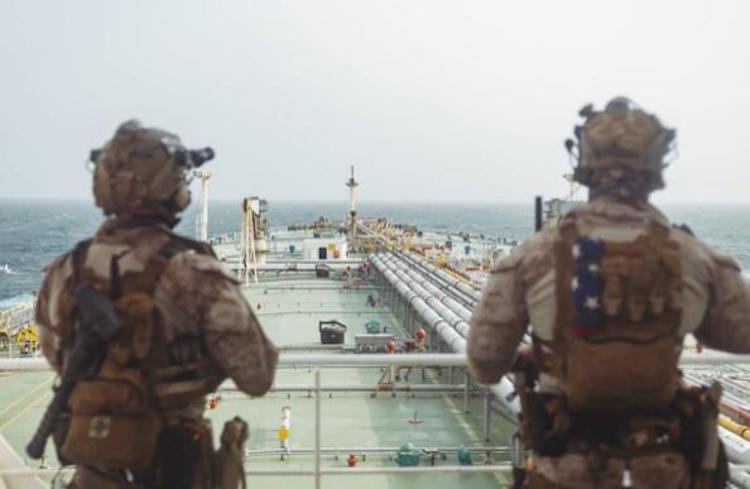 Militari Usa in pattuglia sullo Stretto di Hormuz - Centcom /X
