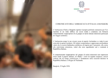 L'episodio virale sui social, il comunicato dell'Ambasciata - Social