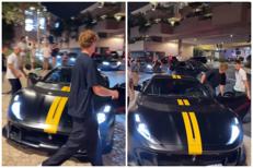 Sinner e la sua Ferrari - X
