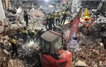 Il luogo del crollo - (Fermo immagine dal video dei vigili del fuoco)