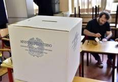 Un seggio elettorale - (Fotogramma)