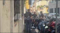 Zaino abbandonato davanti all'Adnkronos, scatta l'allarme bomba - Video