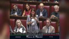 Caso Delmastro, la protesta di Avs alla Camera con le bende sugli occhi - Video