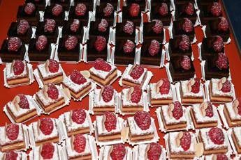 Pasticcini di Iginio Massari  - (Fotogramma/Ipa)