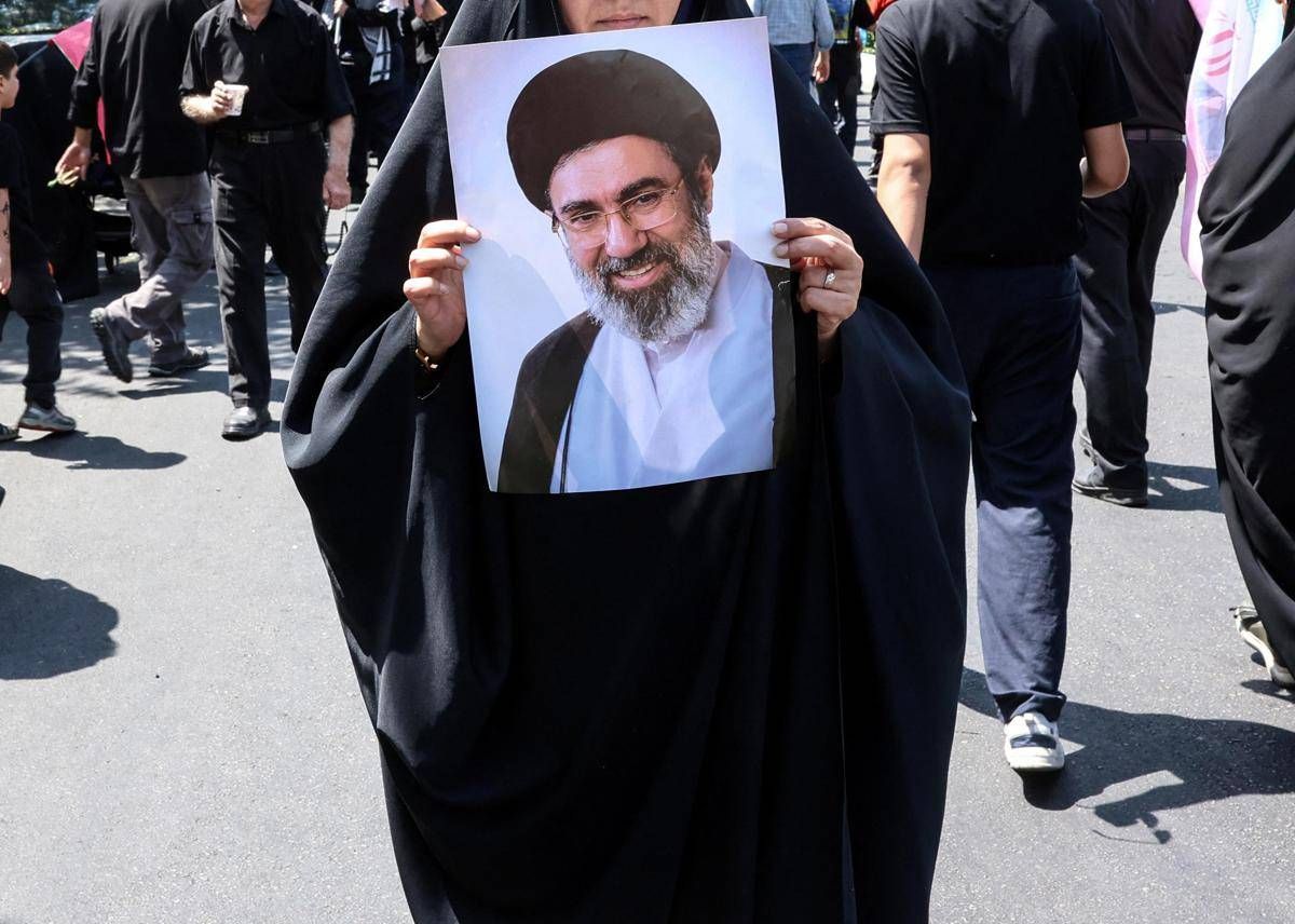 https://www.adnkronos.com/resources/02a8-2149e429fa3b-34369f0ef983-1000/format/huge/mojtaba_khamenei89_afp.jpeg