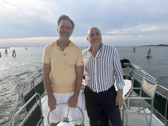 'Azzurro..storie di mare' torna su Rai1, al timone Beppe Convertini