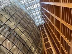 Veduta dell'interno dell'Europa Building, sede del Consiglio Ue e del Consiglio Europeo, a Bruxelles - Foto Adnkronos