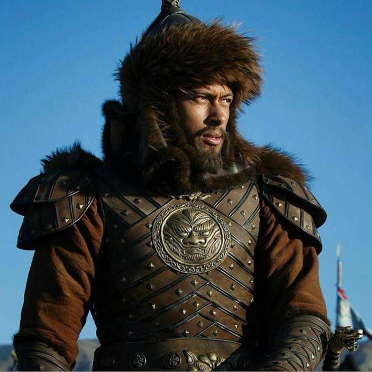 L'attore Uli Latukefu in Marco Polo - Netflix