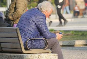 Sos anziani per truffe telefoniche? Arriva l'app che risponde ai numeri sconosciuti