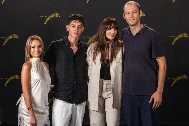 (da sinistra: Rachele Testagrossa (nel film è Ketticè), Salvatore Gallina (protagonista), Monica Bellucci e Giovanni Tortorici (regista) - Ufficio stampa del film)