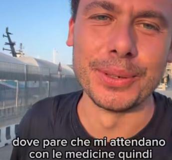 Eruzione Etna, la denuncia dell'attore Filippo Laganà denuncia: "Bloccato all'aeroporto Catania, sono trapiantato e senza farmaci. Vogliono 700 euro per raggiungere Palermo"