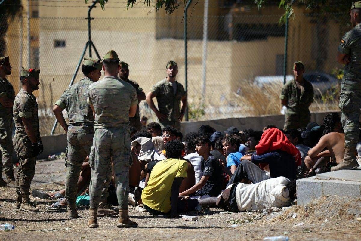 https://www.adnkronos.com/resources/02a8-214eee6b9fc1-a30de95d6e97-1000/format/huge/migranti_ceuta_afp.jpeg