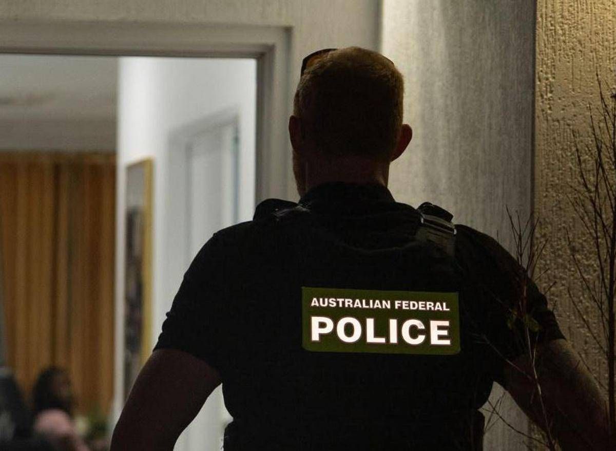 https://www.adnkronos.com/resources/02a8-21500d1edfad-cc9de9972944-1000/format/huge/australia_polizia_federale_fb.jpeg