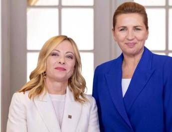 Meloni e la premier danese Frederiksen: 