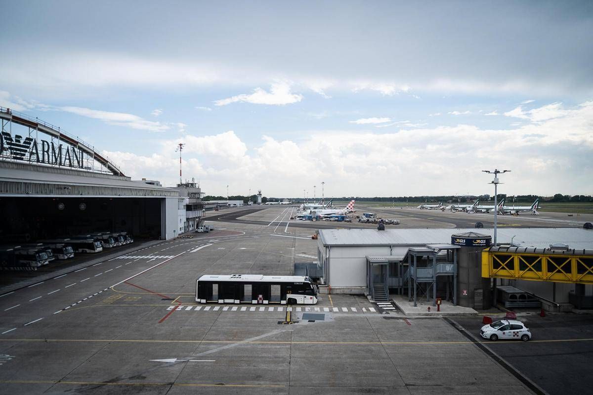 https://www.adnkronos.com/resources/02a8-21504d65b293-517d6b965408-1000/format/huge/aeroporto3_linate_fg_ipa.jpeg