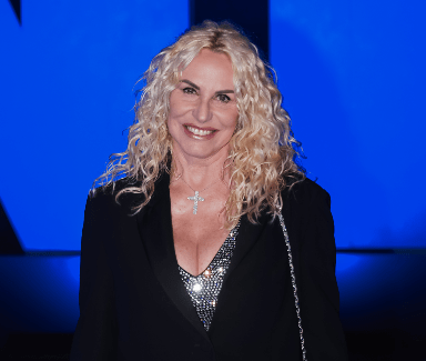 Antonella Clerici 'contro' le mete estive: "Forse ho sbagliato lavoro"