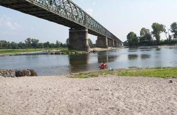 Il Po in secca al Ponte della Becca, nel Pavese
 - Fotogramma/Ipa