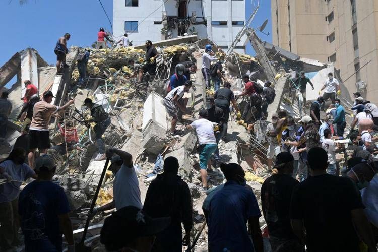 Terremoto e soccorsi in Colombia - Afp