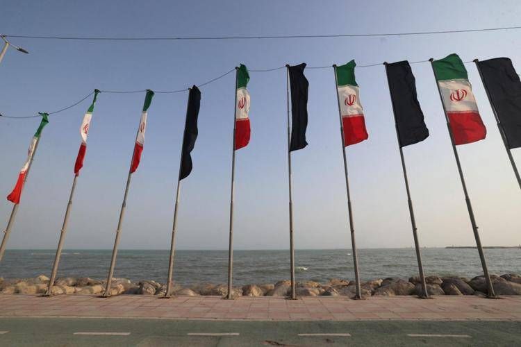 Bandiere dell'Iran - Afp