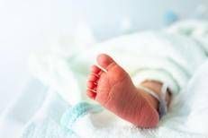 Un neonato - (archivio)