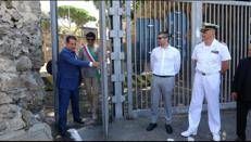 Nella foto il momento dell'apertura del cancello da parte del Presidente dell’AdSP, Raffaele Latrofa - (Foto Ufficio stampa)