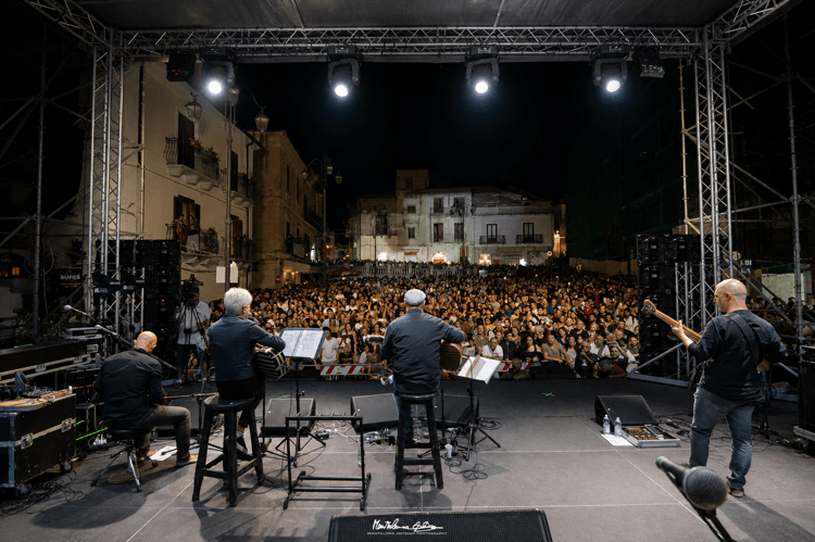 Kaulonia Tarantella Festival celebra i 'Suoni di Pace': 