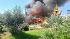 Incendio alla Rambla di Maccarese