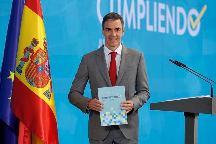 Il primo ministro spagnolo Pedro Sanchez ha deciso di prolungare la vita della centrale nucleare di Almaraz - Fotogramma/Ipa