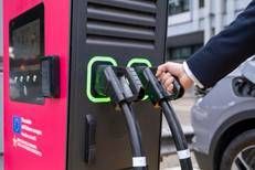 Colonna Enel per laicarica dei veicoli elettrici - (Foto Ufficio stampa)