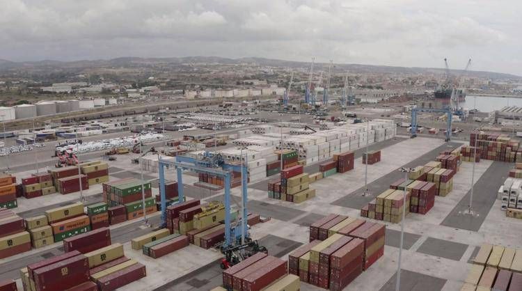 Container in porto - (foto Ufficio stampa)